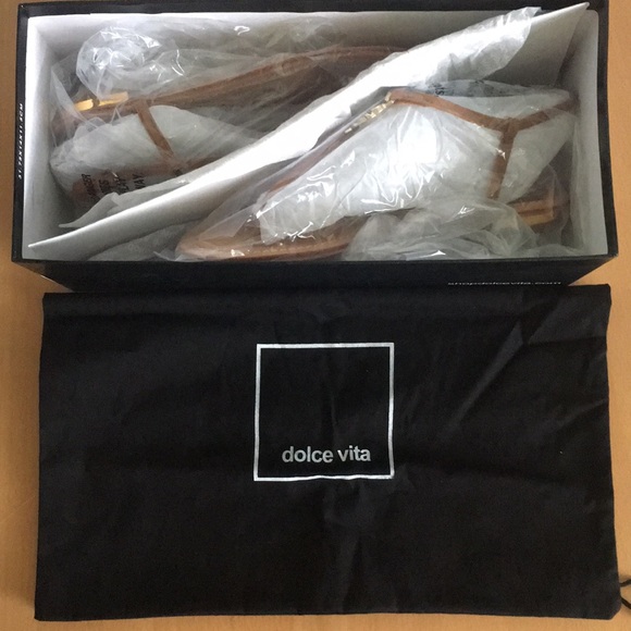 Dolce Vita Banks Suede Sandals - Picture 5 of 5